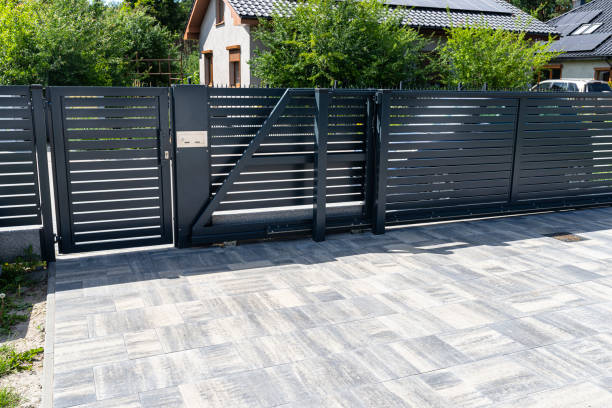 Best Decorative Driveway Pavers  in Iowa City, IA