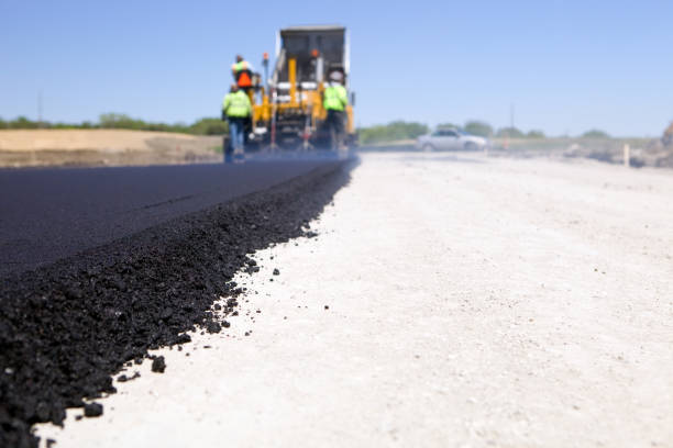 Best Driveway Paving Contractor  in Iowa City, IA